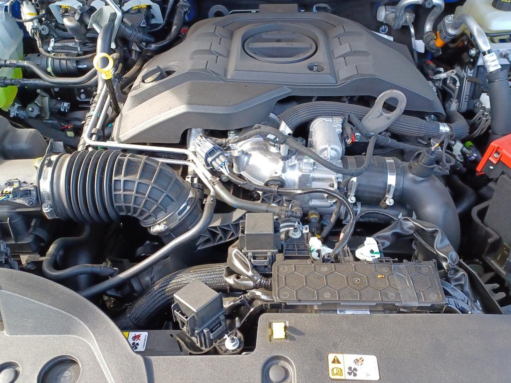 Volkswagen Amarok 2024 г. Серый, пробег 29900 км