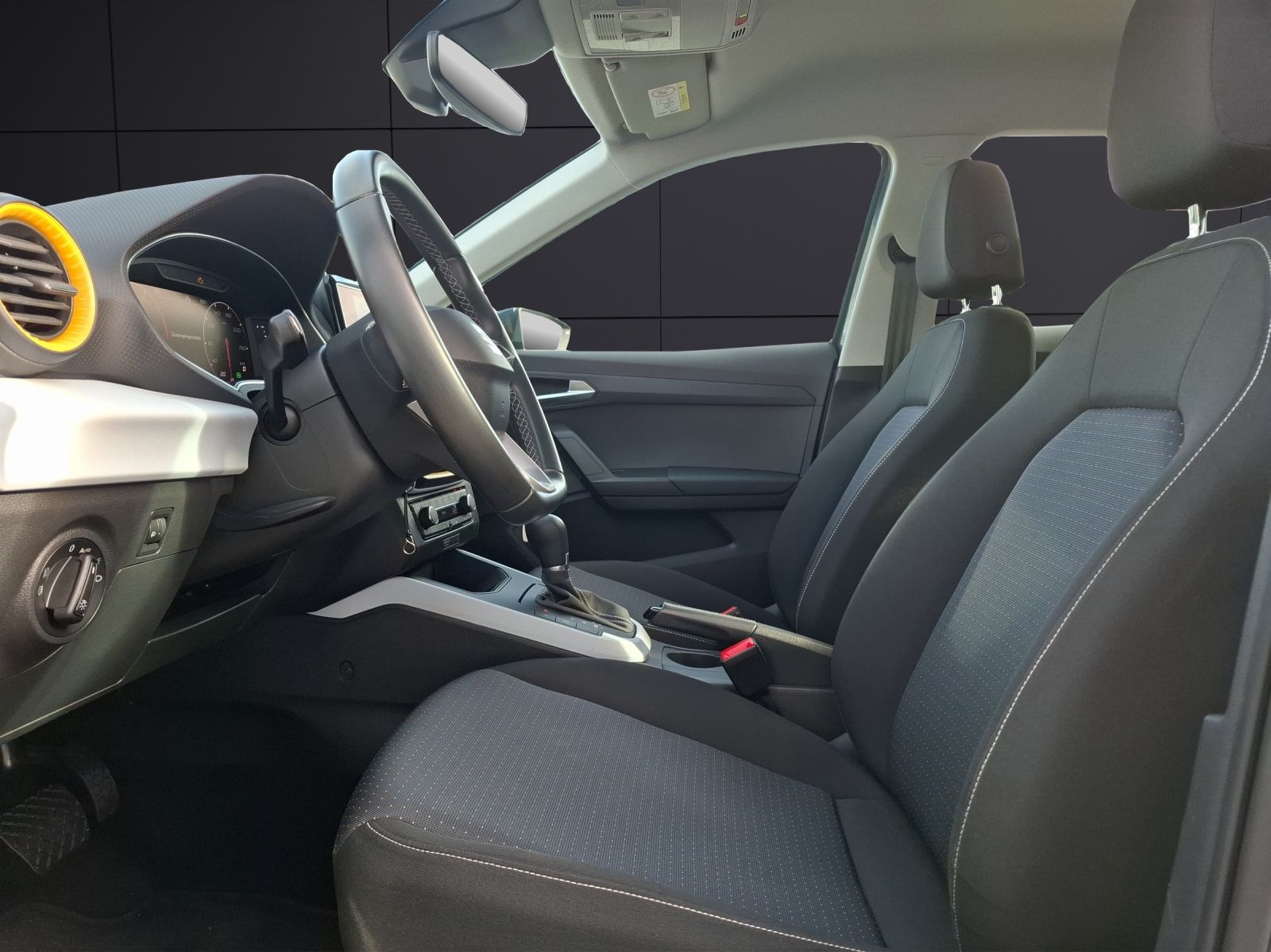 SEAT Arona 2021 г. Серый, пробег 34000 км