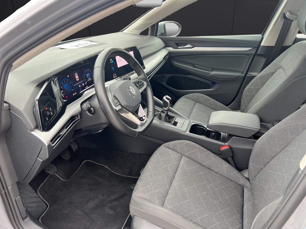 Volkswagen Golf 2023 г. Серый, пробег 51500 км