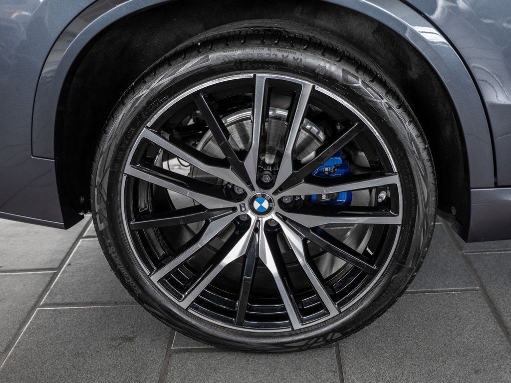 BMW X5 2023 г. Серый, пробег 30604 км