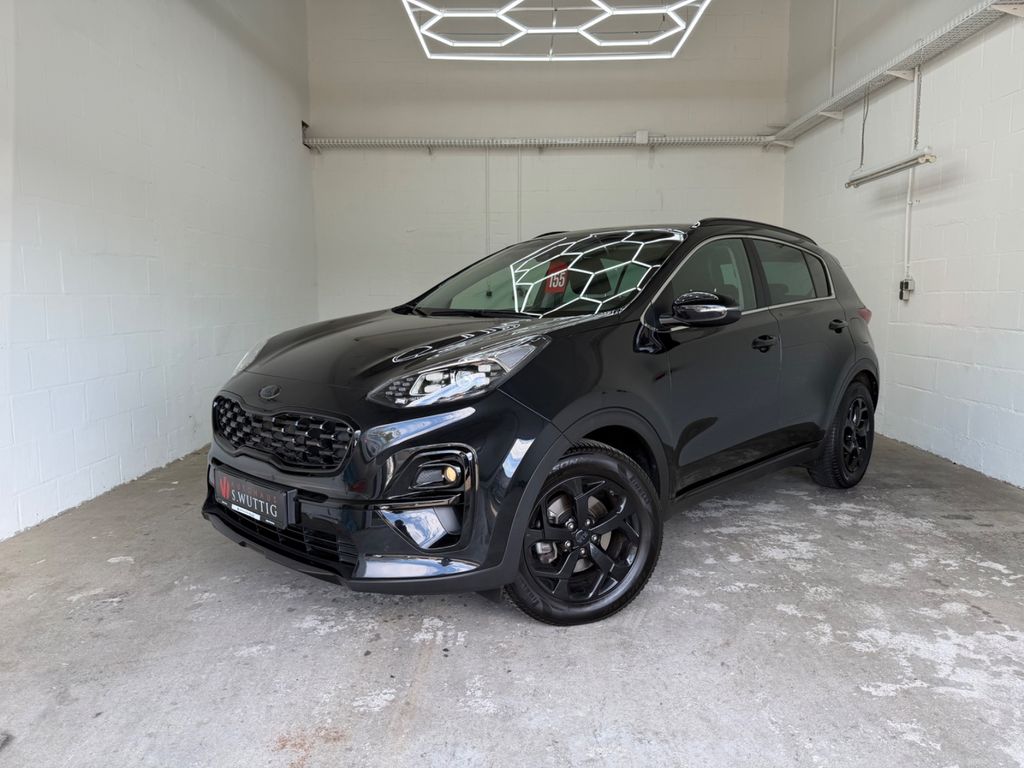 Kia Sportage 2021 г. Чёрный, пробег 59000 км