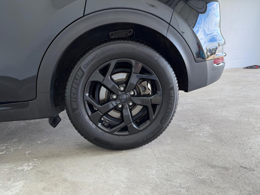 Kia Sportage 2021 г. Чёрный, пробег 59000 км