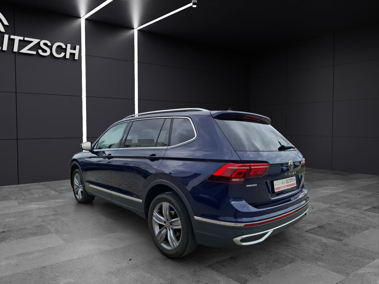 Volkswagen TIGUAN ALLSPACE 2022 г. Синий, пробег 53500 км