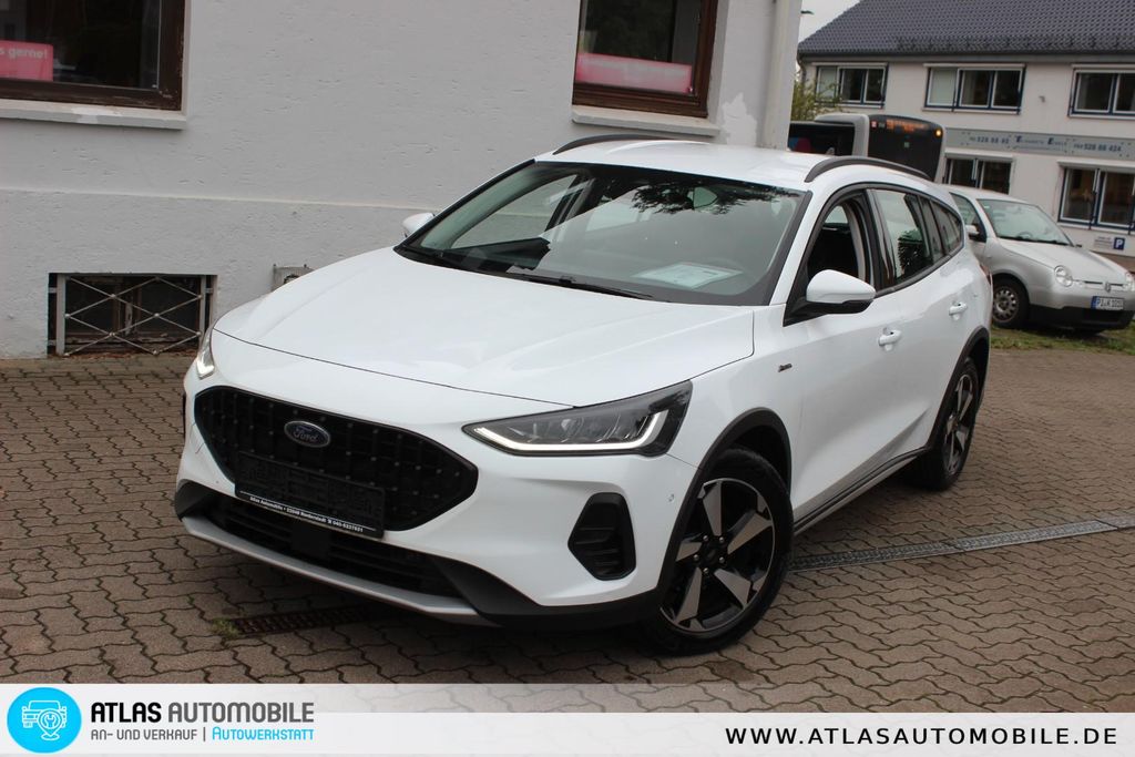 Ford Focus 2023 г. Белый, пробег 52961 км