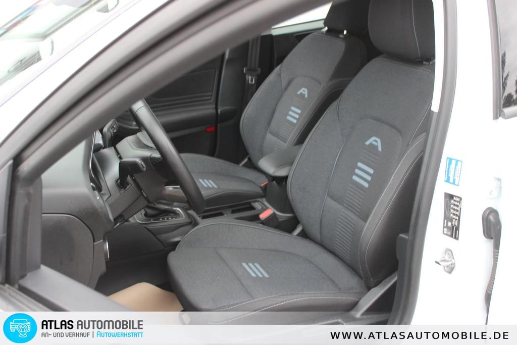 Ford Focus 2023 г. Белый, пробег 52961 км
