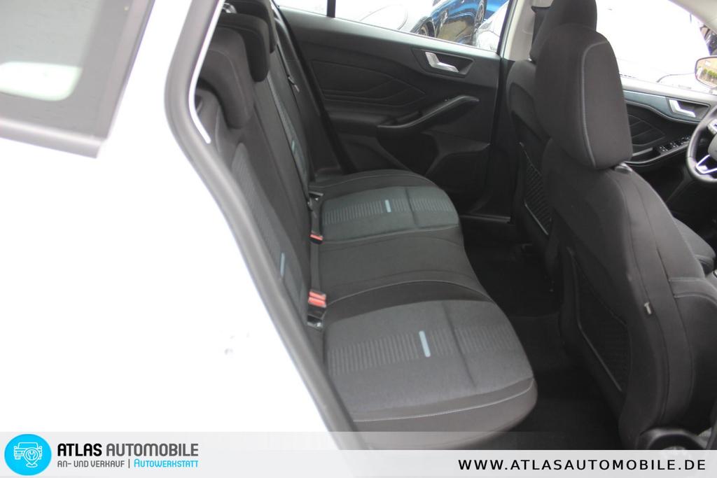 Ford Focus 2023 г. Белый, пробег 52961 км