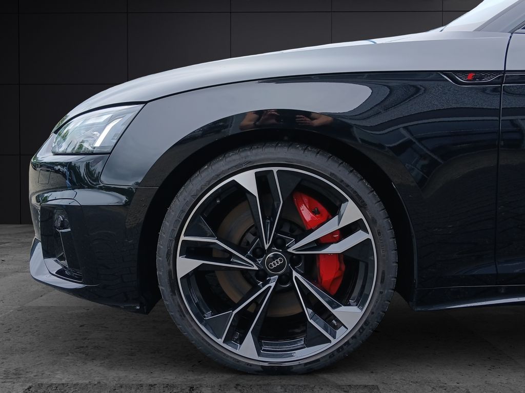 Audi S5 2024 г. Чёрный, пробег 18000 км
