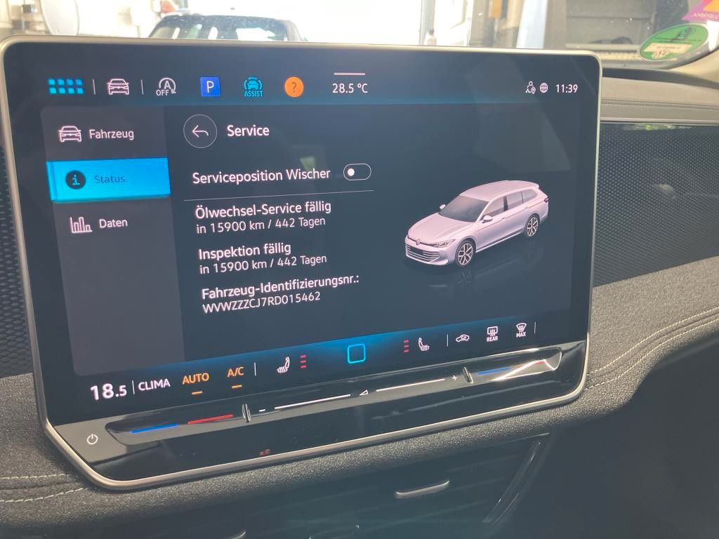 Volkswagen PASSAT VARIANT 2024 г. Чёрный, пробег 43549 км