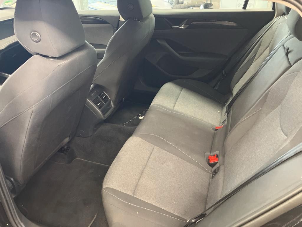Volkswagen PASSAT VARIANT 2024 г. Чёрный, пробег 43549 км