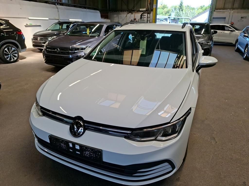 Volkswagen Golf 2023 г. Белый, пробег 11738 км