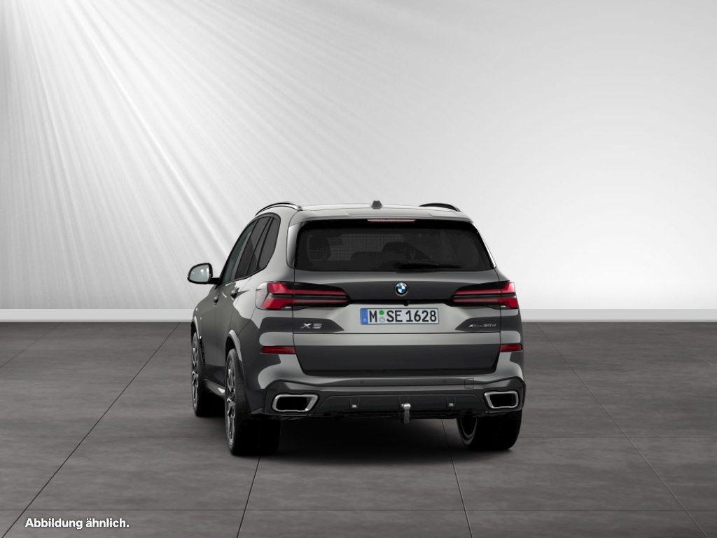 BMW X5 2025 г. Серый, пробег 21150 км