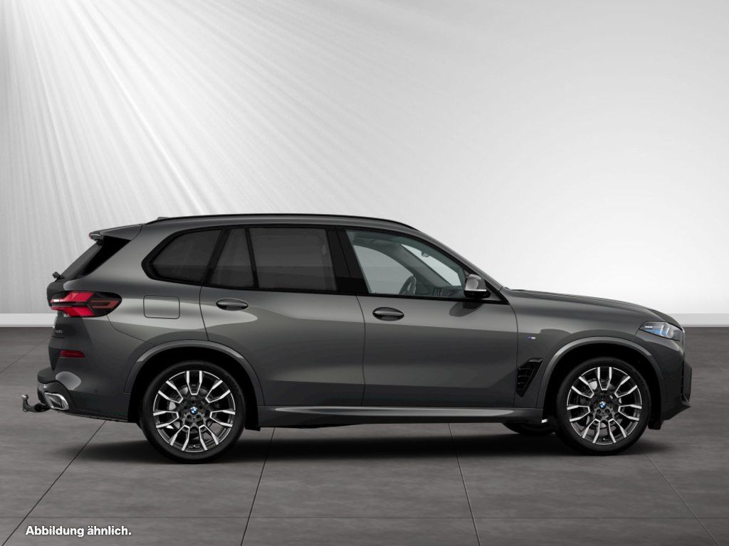 BMW X5 2025 г. Серый, пробег 21150 км