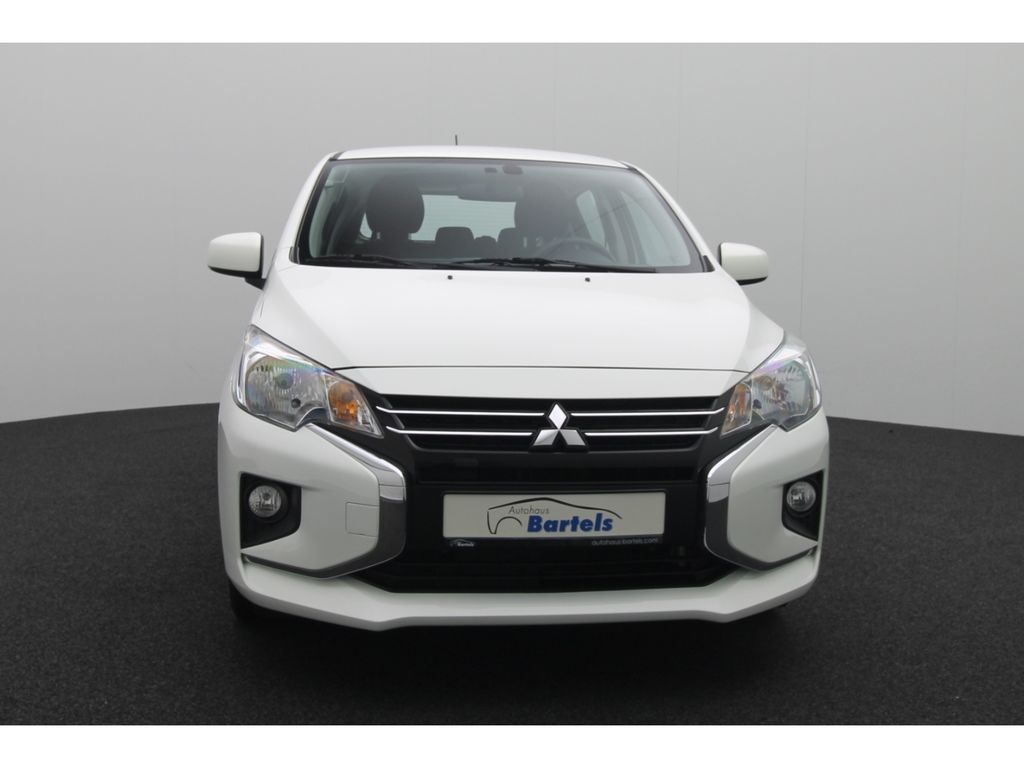 Mitsubishi Space Star 2023 г. Белый, пробег 18261 км