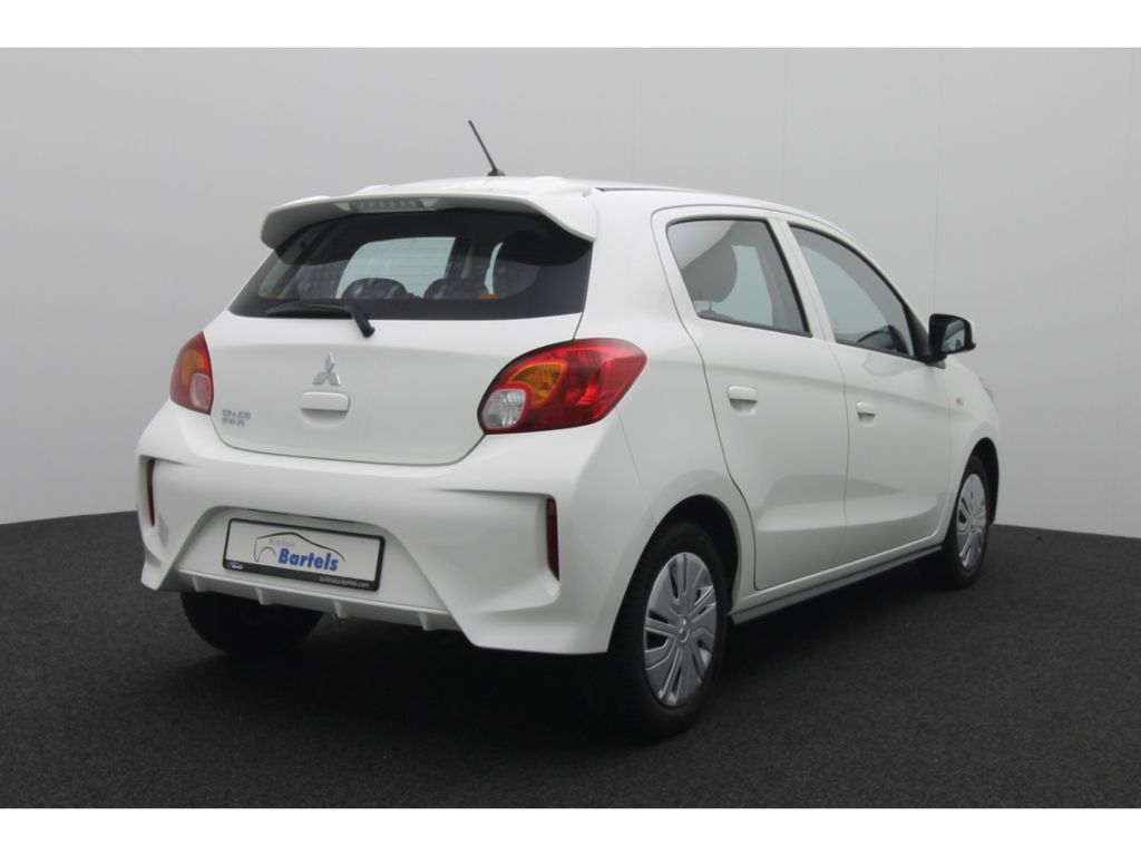 Mitsubishi Space Star 2023 г. Белый, пробег 18261 км