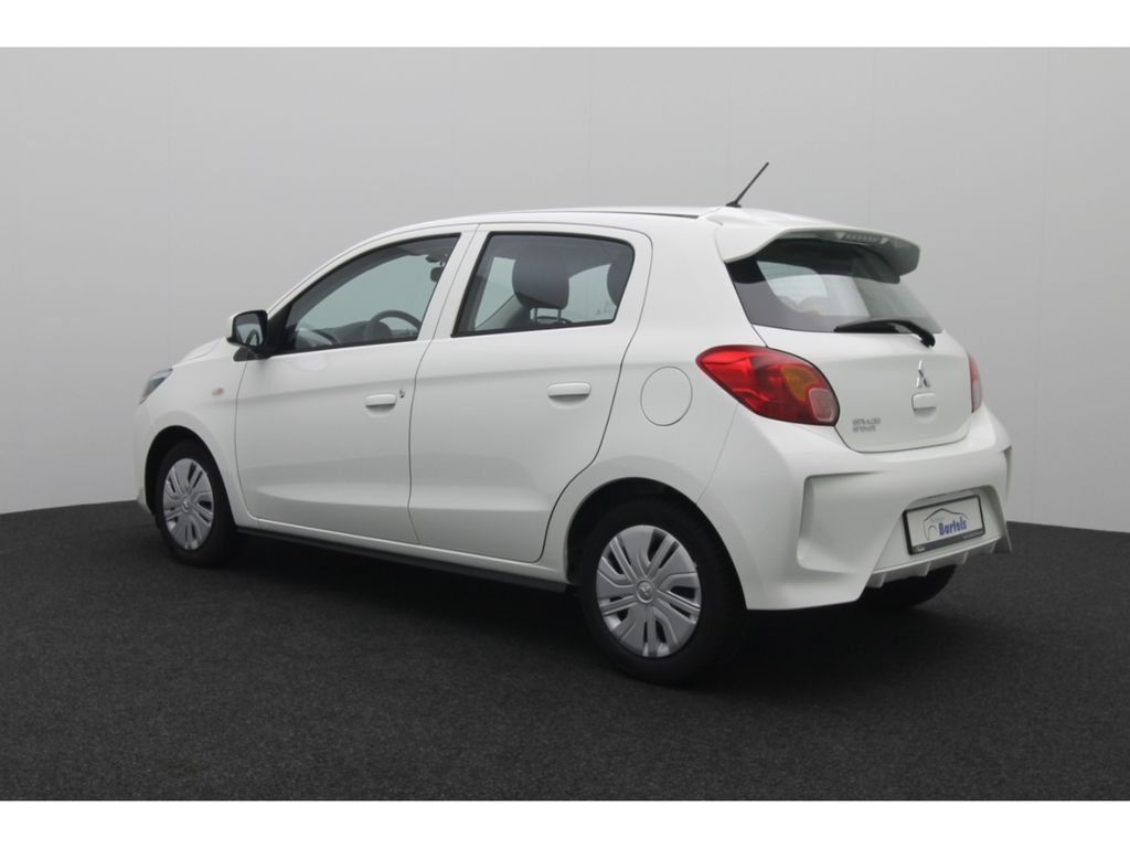 Mitsubishi Space Star 2023 г. Белый, пробег 18261 км