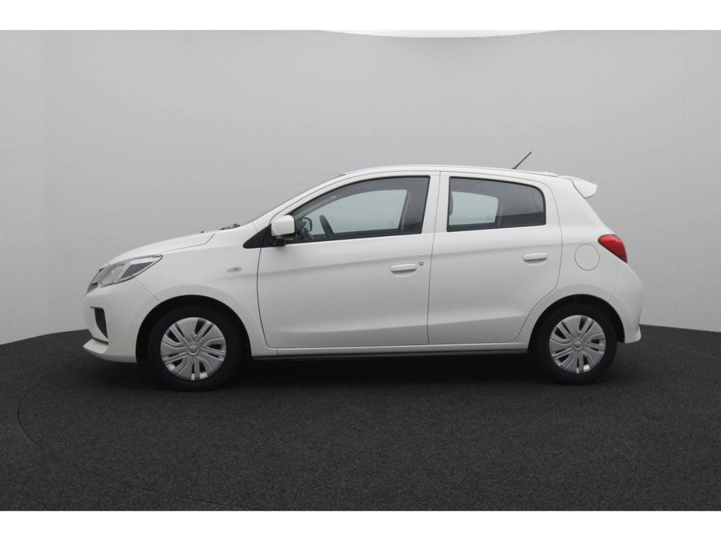 Mitsubishi Space Star 2023 г. Белый, пробег 18261 км