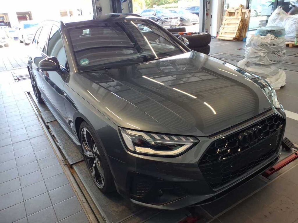 Audi A4 2024 г. Серый, пробег 37800 км