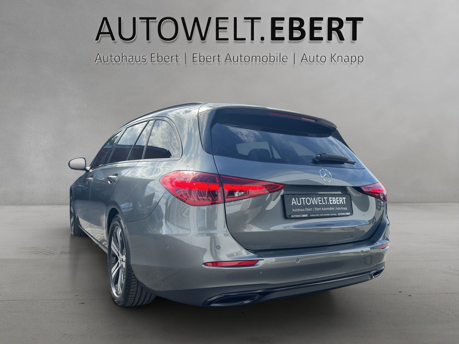 Mercedes-Benz C 180 2023 г. Серый, пробег 31890 км