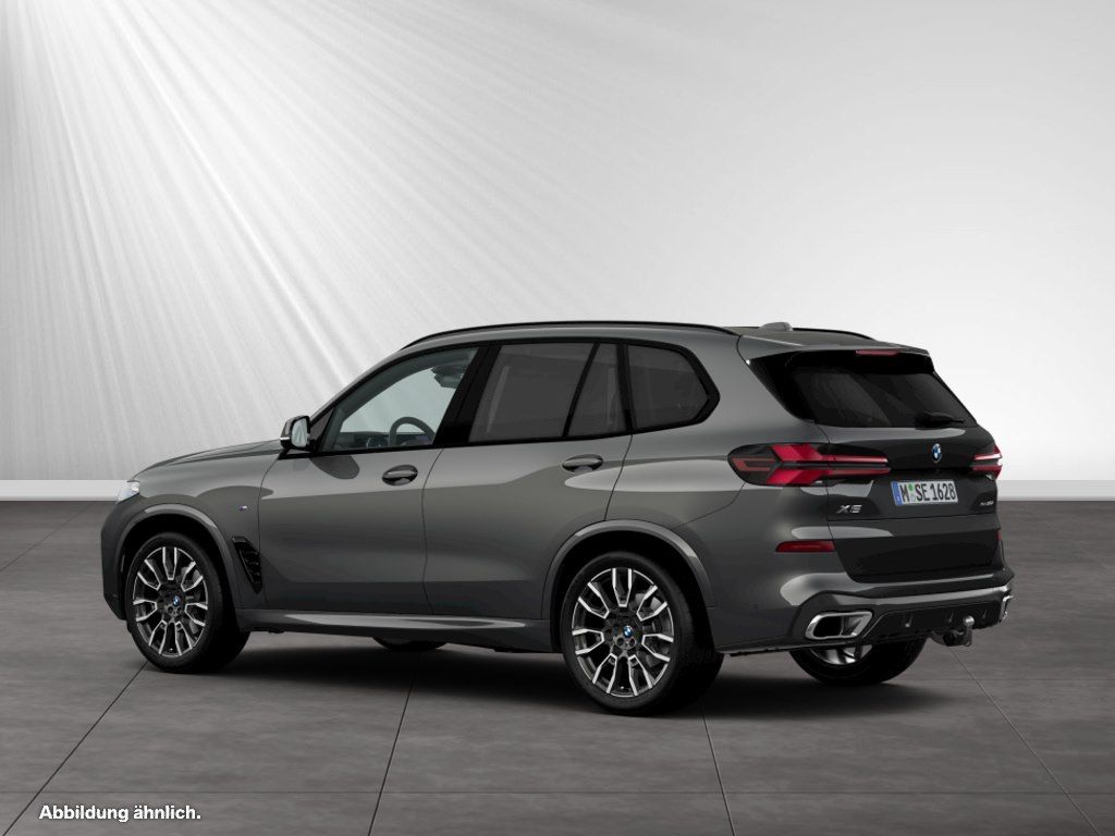 BMW X5 2025 г. Серый, пробег 19490 км