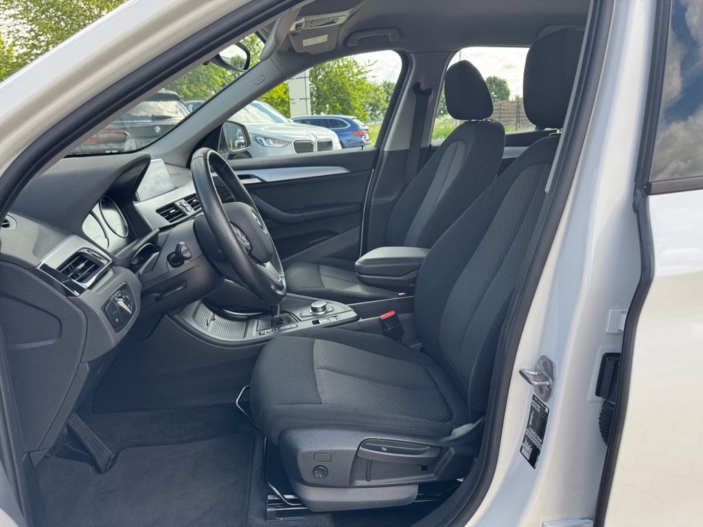 BMW X1 2022 г. Белый, пробег 37780 км