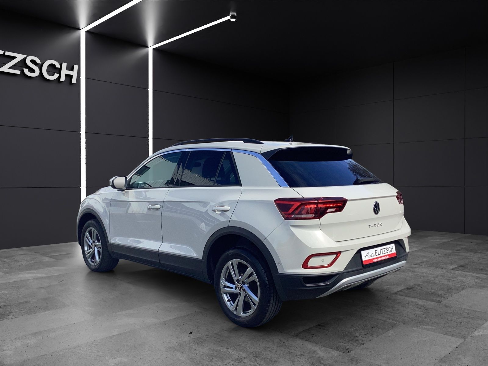 Volkswagen T-Roc 2022 г. Серый, пробег 55000 км