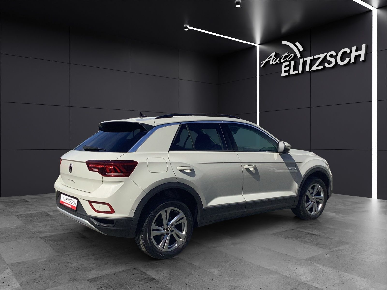 Volkswagen T-Roc 2022 г. Серый, пробег 55000 км