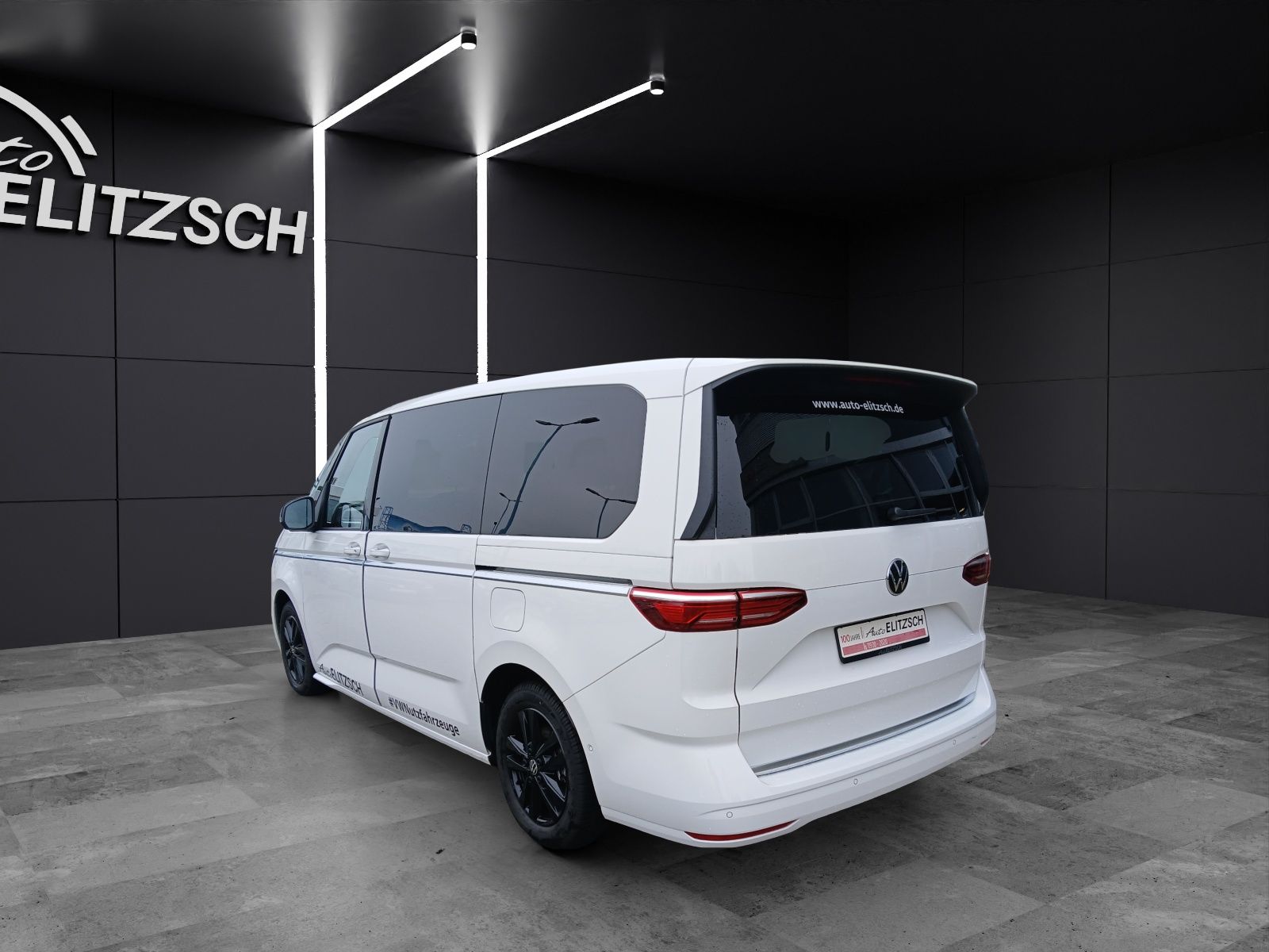 Volkswagen T7 MULTIVAN 2024 г. Белый, пробег 44900 км