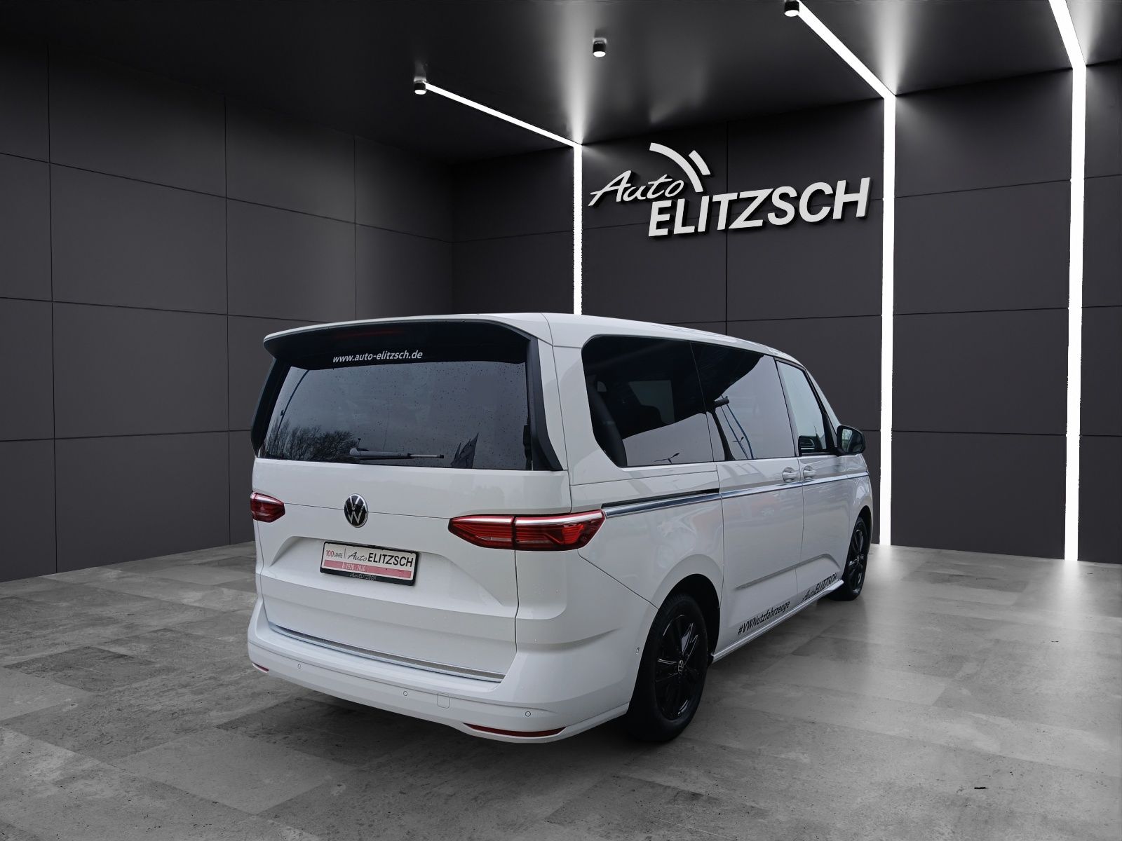 Volkswagen T7 MULTIVAN 2024 г. Белый, пробег 44900 км