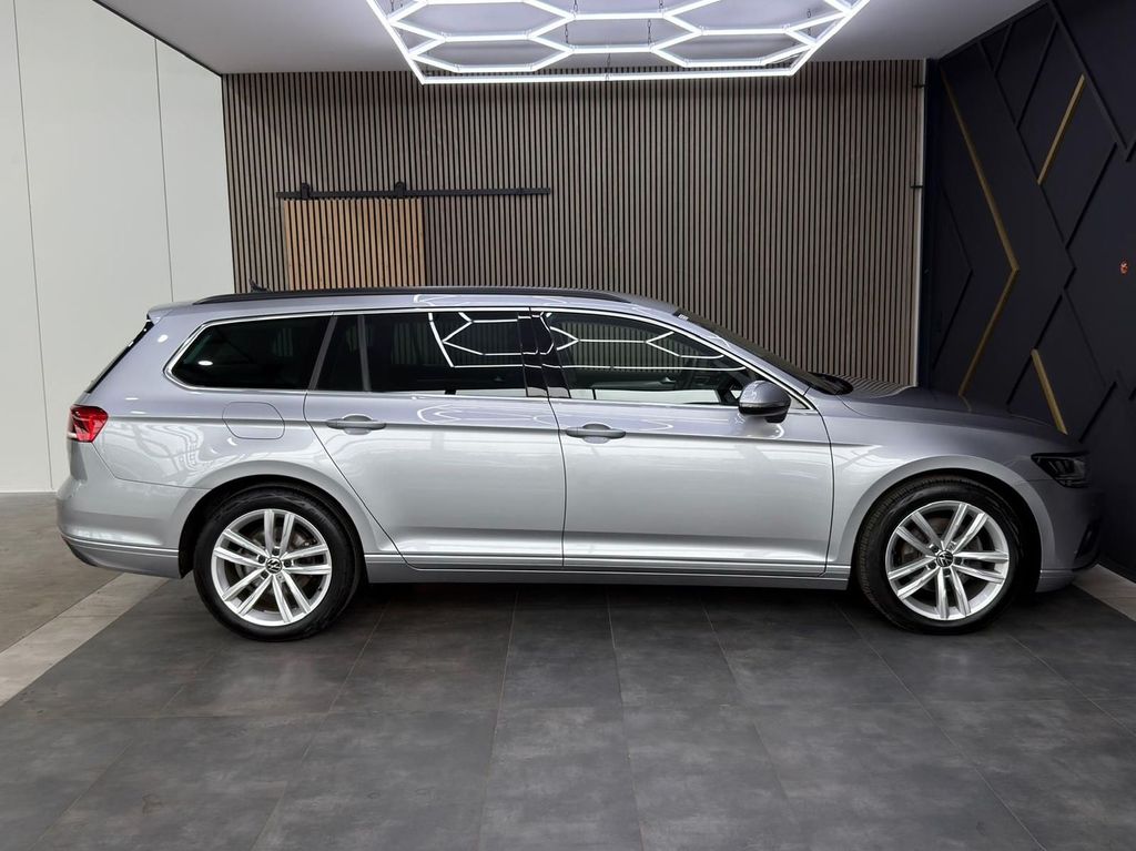 Volkswagen PASSAT VARIANT 2023 г. Белый, пробег 58700 км