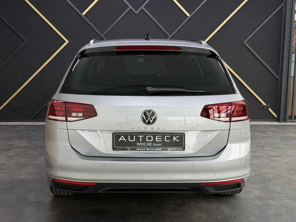 Volkswagen PASSAT VARIANT 2023 г. Белый, пробег 58700 км