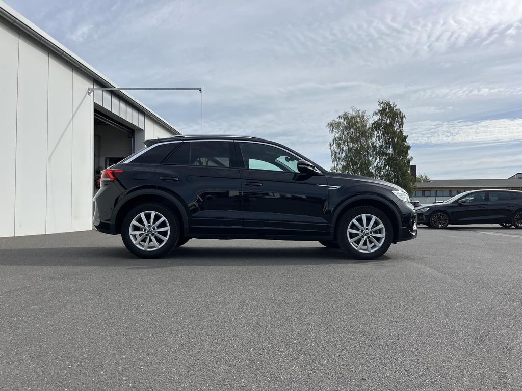 Volkswagen T-Roc 2023 г. Чёрный, пробег 16813 км