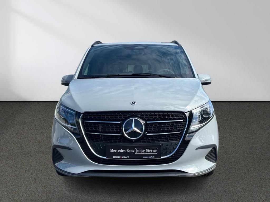 Mercedes-Benz 220 2025 г. Серый, пробег 19921 км