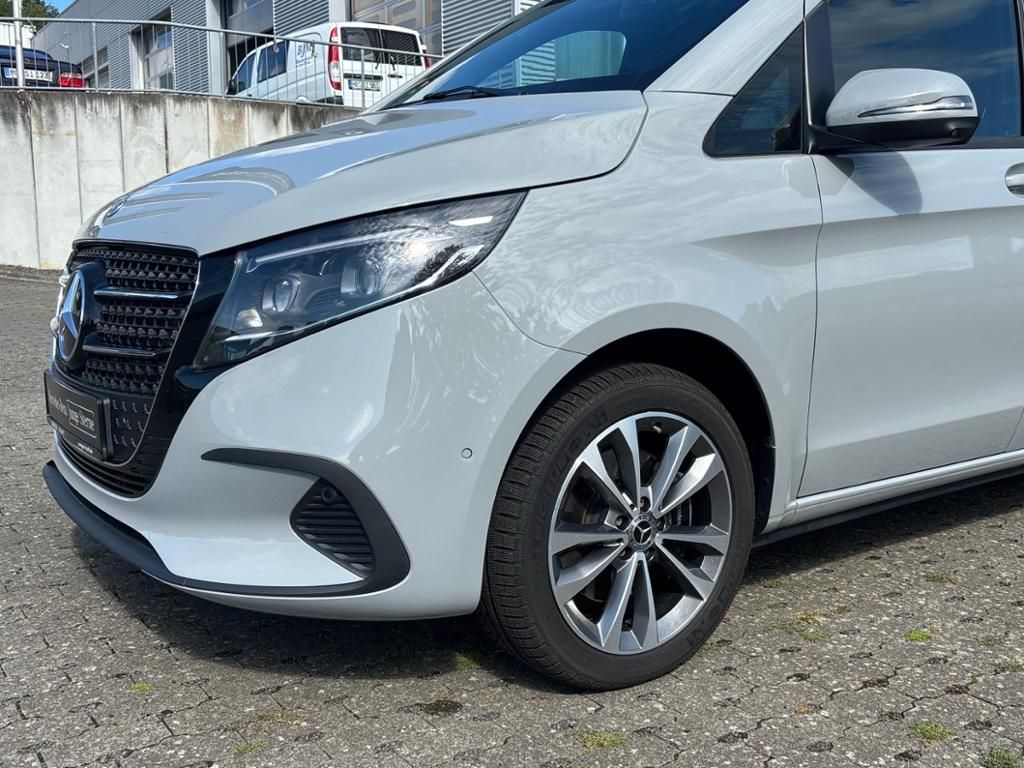 Mercedes-Benz 220 2025 г. Серый, пробег 19921 км