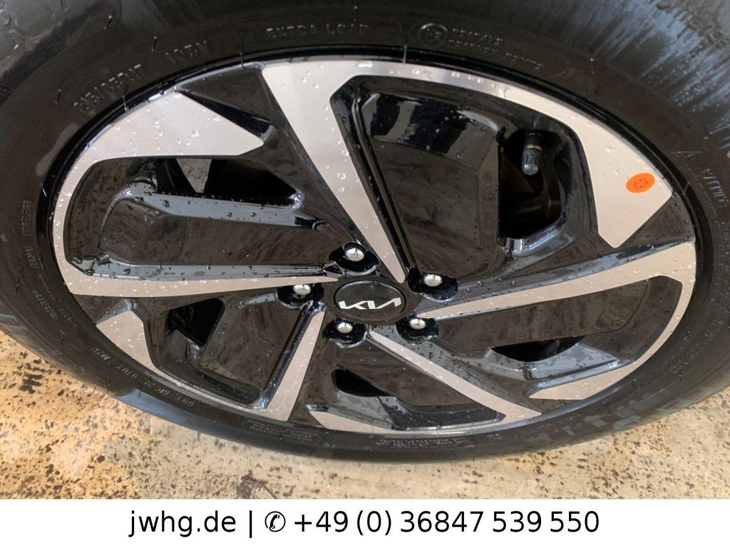 Kia Sportage 2022 г. Чёрный, пробег 58997 км