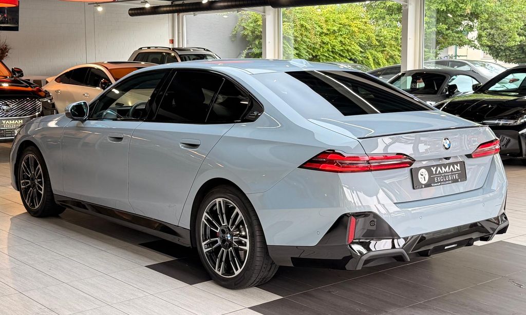 BMW 520 2026 г. Серый, пробег 15100 км