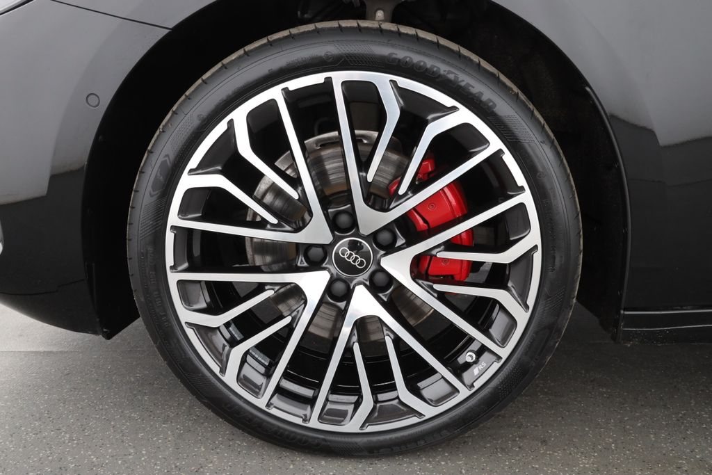 Audi A5 2025 г. Чёрный, пробег 5622 км