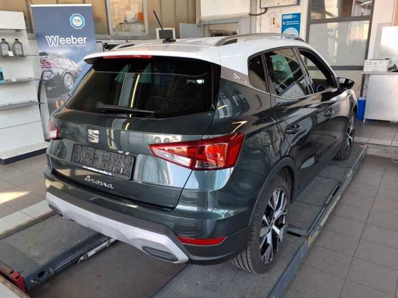 SEAT Arona 2021 г. Белый, пробег 32044 км