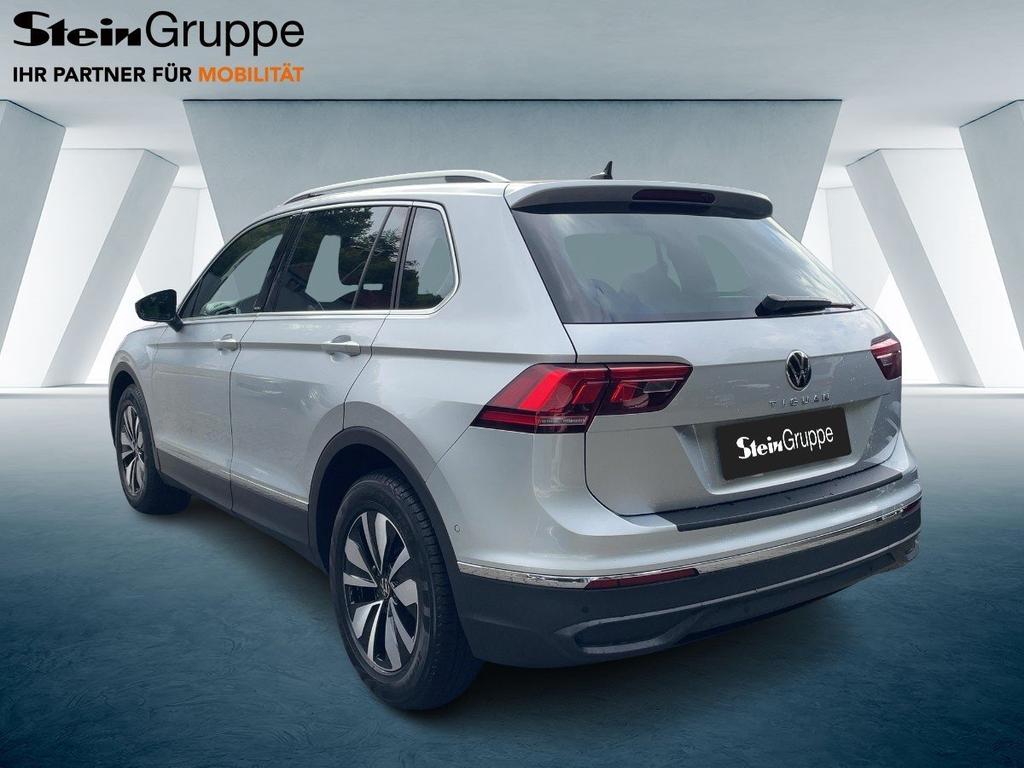 Volkswagen Tiguan 2023 г. Серебристый, пробег 16150 км
