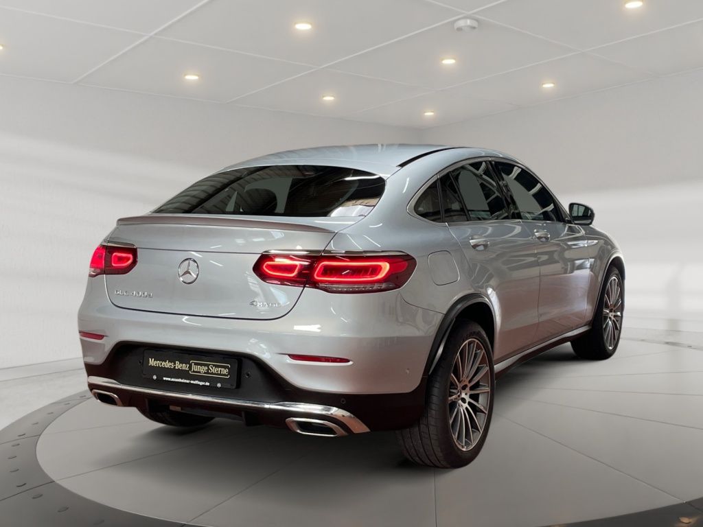 Mercedes-Benz GLC 400 2023 г. Серебристый, пробег 30300 км