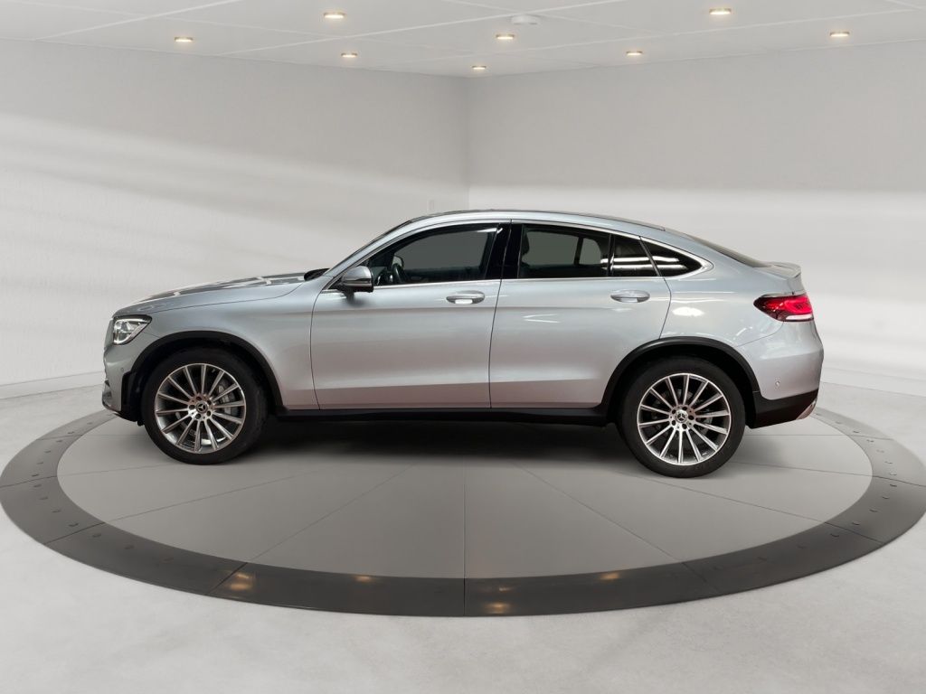 Mercedes-Benz GLC 400 2023 г. Серебристый, пробег 30300 км
