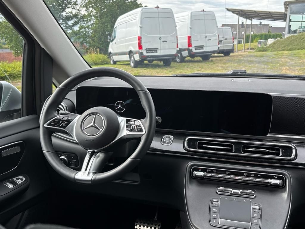 Mercedes-Benz 250 2025 г. Серебристый, пробег 12722 км