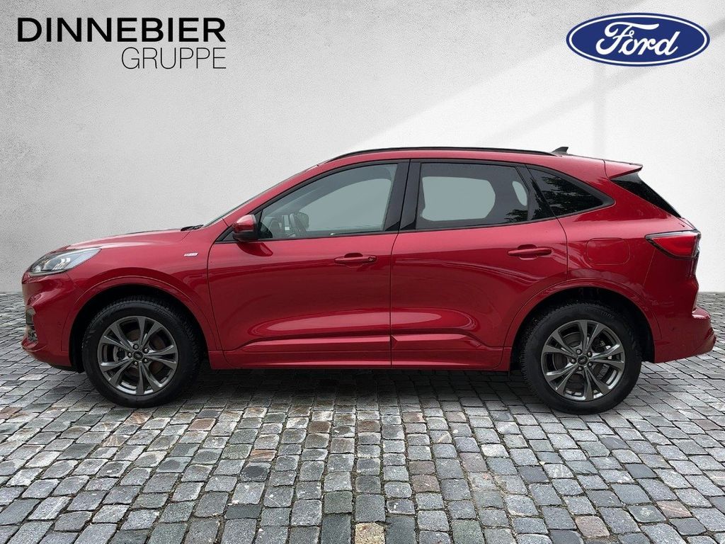 Ford Kuga 2022 г. Красный, пробег 48010 км