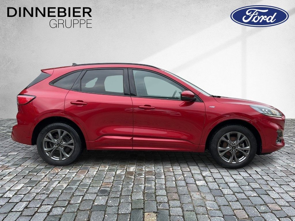 Ford Kuga 2022 г. Красный, пробег 48010 км