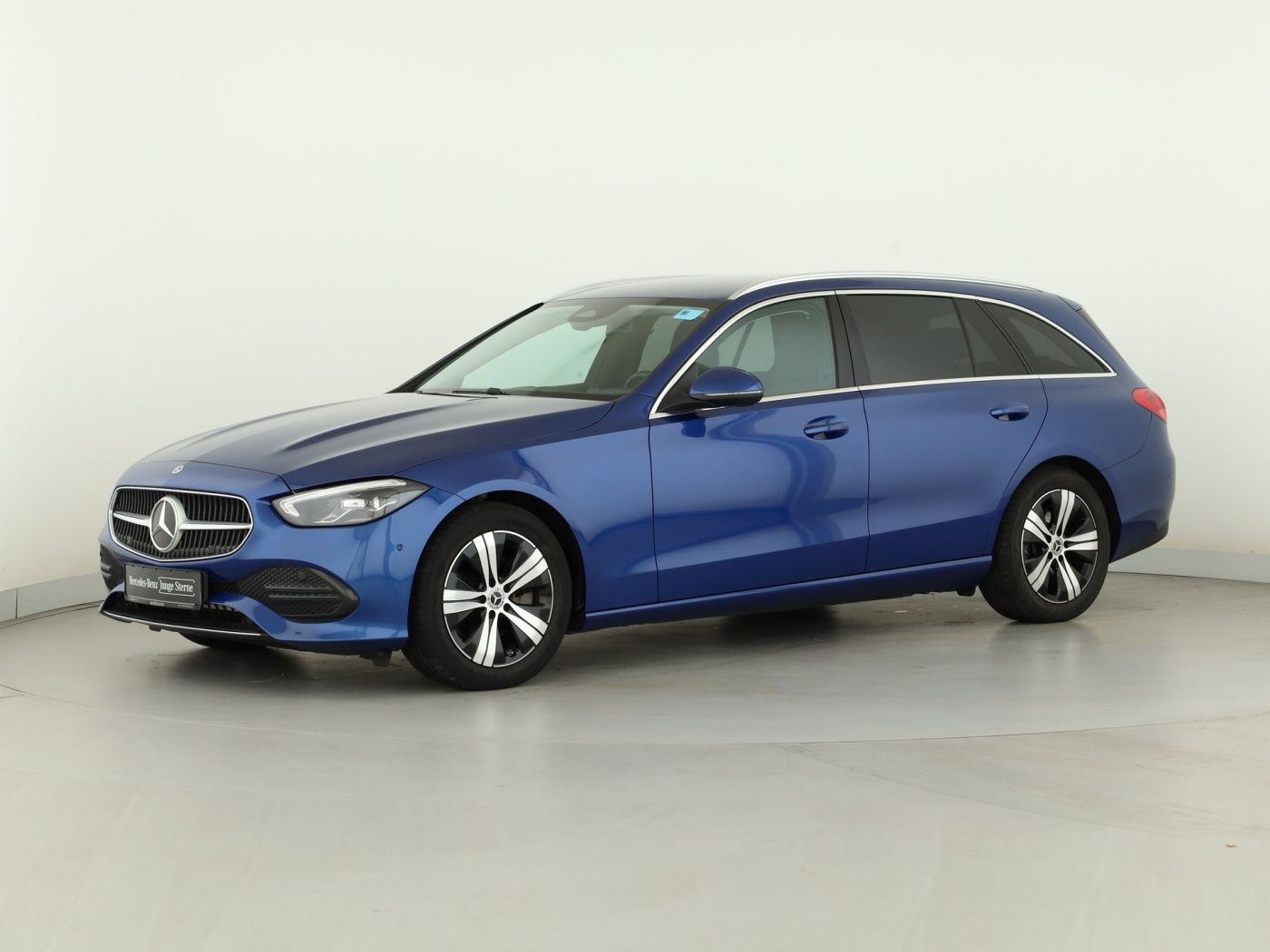 Mercedes-Benz C 200 2024 г. Синий, пробег 39411 км