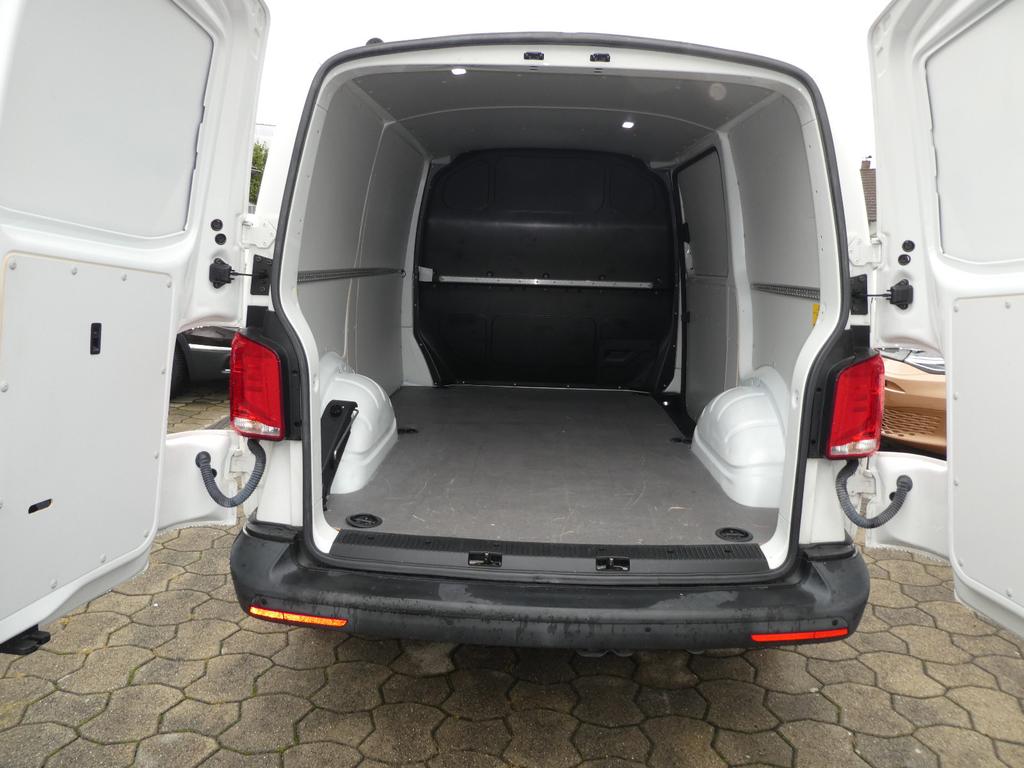Volkswagen T6 TRANSPORTER 2021 г. Белый, пробег 29563 км
