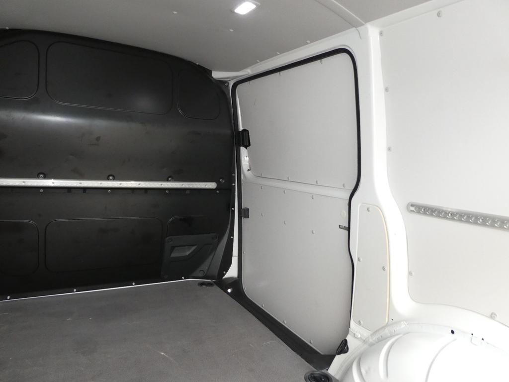 Volkswagen T6 TRANSPORTER 2021 г. Белый, пробег 29563 км