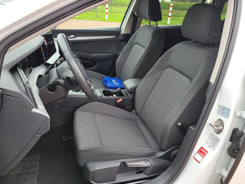 Volkswagen Golf 2025 г. Белый, пробег 55433 км