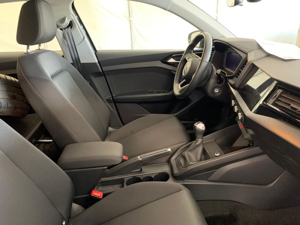 Audi A1 2022 г. Чёрный, пробег 25239 км