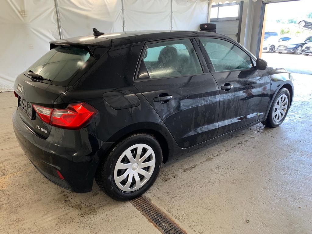 Audi A1 2022 г. Чёрный, пробег 25239 км