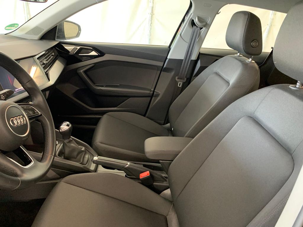 Audi A1 2022 г. Чёрный, пробег 25239 км